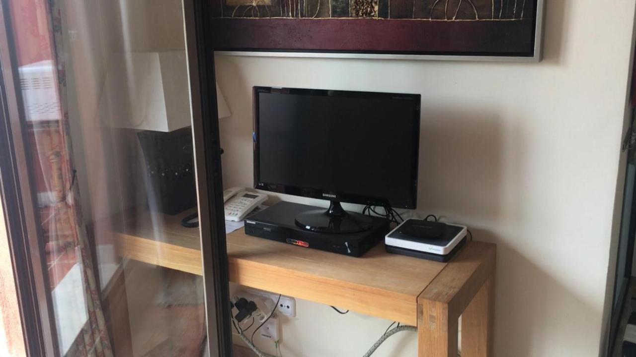 Luxury 2-Bedrooms & Bathrooms Estepona Apartment Экстерьер фото